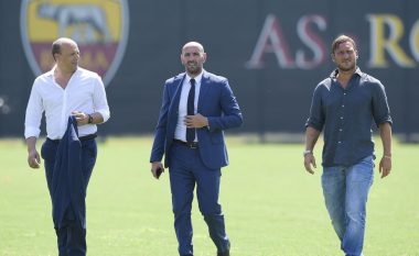 Monchi: Asnjë kontakte me Juventusin për Strootmanin