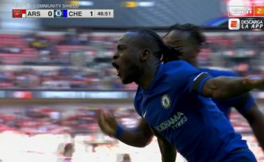 Moses kalon Chelsean në epërsi ndaj Arsenalit në Superkupën e Anglisë (Video)