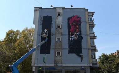 Shkupi zbukurohet edhe me një mural (Foto)