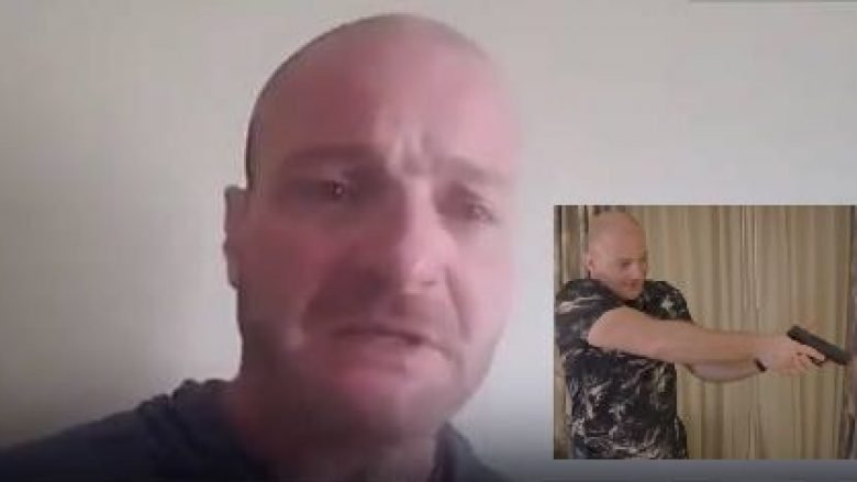 “Neo-nazisti i armatosur” shpërthen në lot, i drejtohet policisë: Kam frikë se do të më vrisni! (Video)