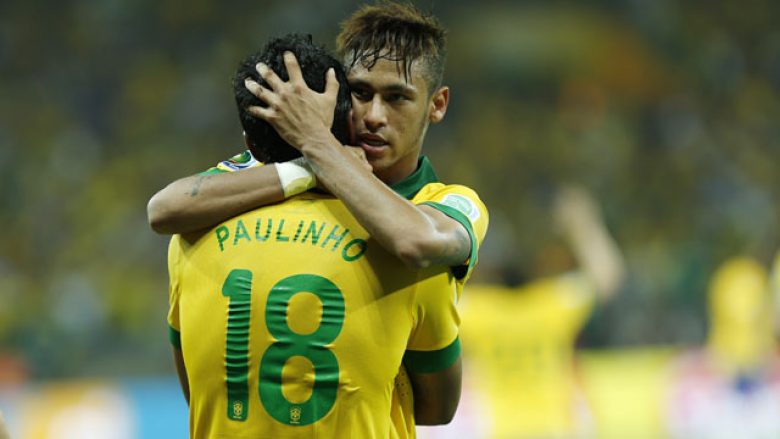 Neymar reagon pas kalimit të Paulinhos te Barcelona