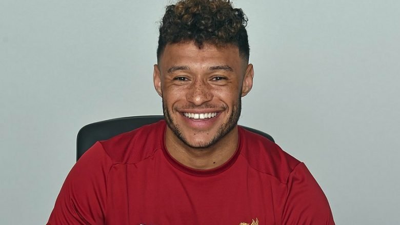Zyrtare: Oxlade-Chamberlain, lojtar i Liverpoolit (Foto/Video)