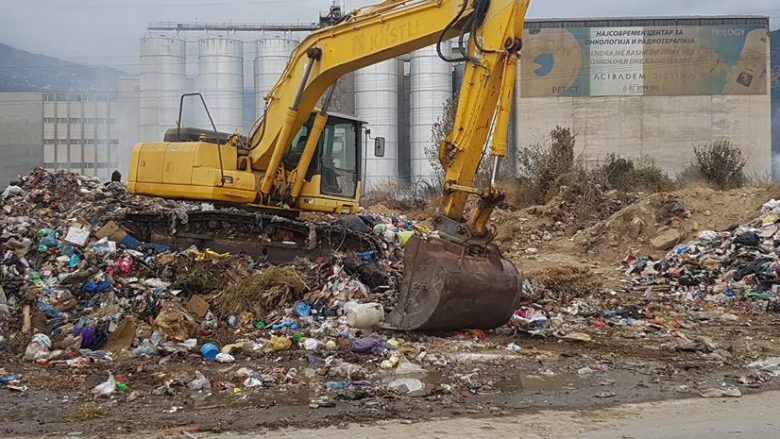 Fillon pastrimi i deponisë së egër në Tetovë (Foto)