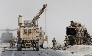Sulmohen prapë ushtarët e NATO-s në Kabul