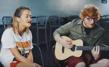 Rita Ora dhe Ed Sheeran të mrekullueshëm në versionin akustik të "Your Song" (Video)