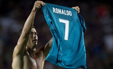 Ronaldo i tha “dy fjalë” edhe stolit të Barcës pas kartonit të kuq, mësoni si ua bëri bajat katalanasve (Video)
