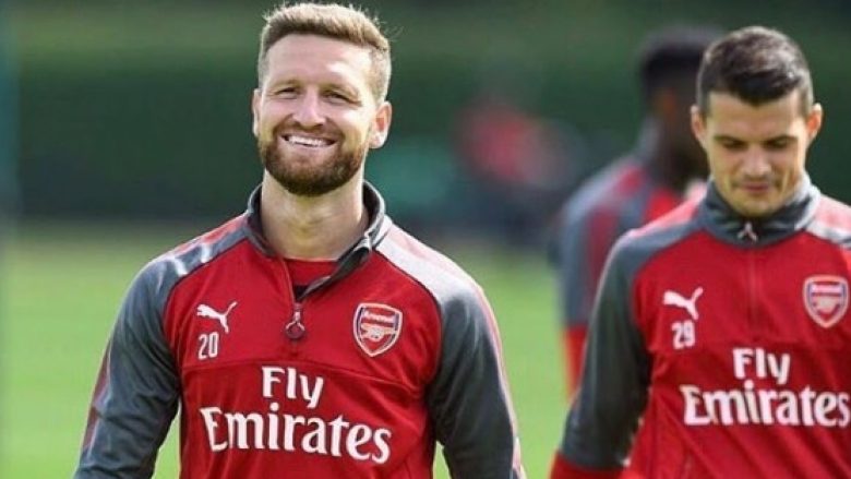 Mustafi e Xhaka mezi po presin të startojë nesër Liga Premier (Foto)