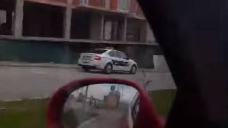 Taksisti vozit në kahjen e kundërt në Prishtinë (Video)