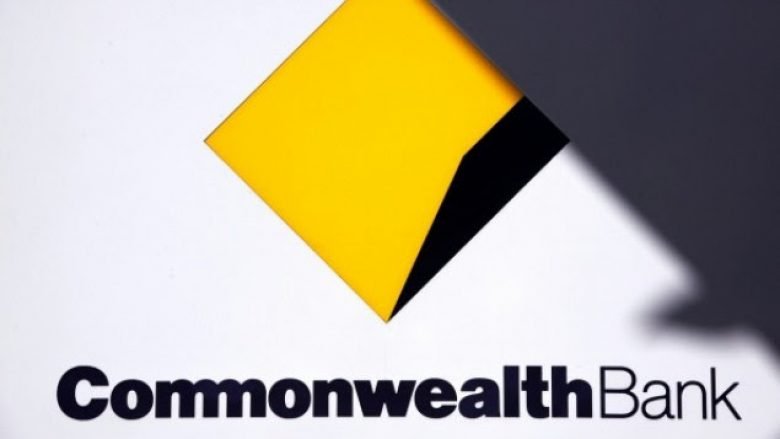 Banka më e madhe australiane nën hetime për shpëlarje parash