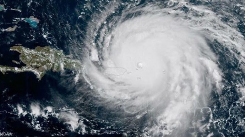 Trump paralajmëron për t’u mbrojtur nga uragani Irma