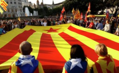 Juncker: Do të respektonim po-në e Katalonisë për pavarësi