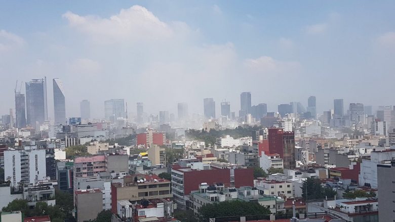 Tërmet i fortë godet Mexico City: Dridhen ndërtesat, mijëra banorë dalin në rrugë (Video)