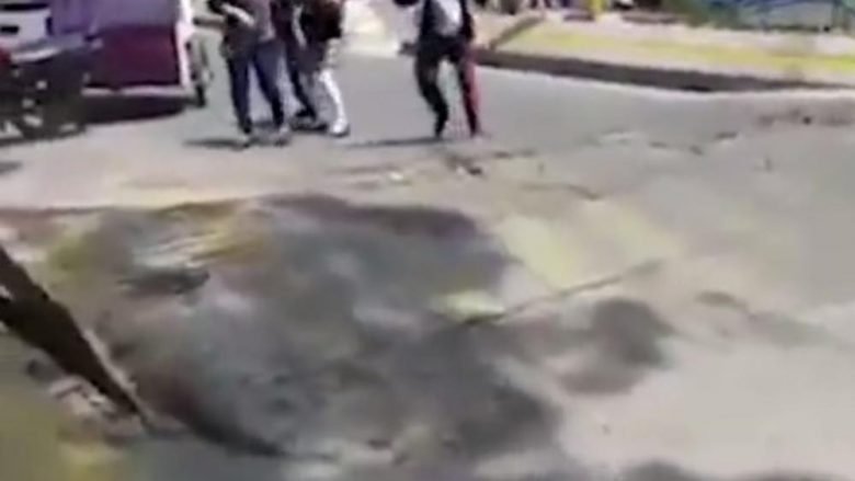 Ngjarja më e çuditshme pas tërmetit: Kjo rrugë në Meksikë duket sikur “merr frymë” (Foto/Video)