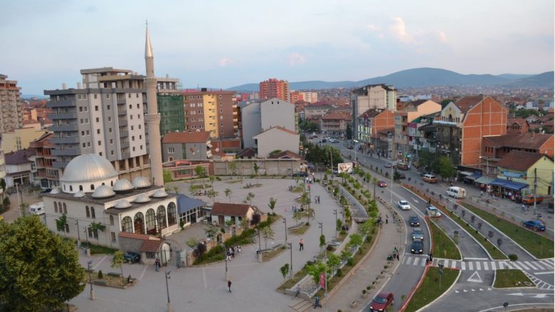 11 të helmuar në një qebaptore në Mitrovicë, mes tyre nxënës 15 vjeçar