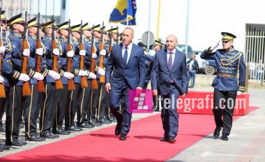 Vllahiu tregon çfarë folën Haradinaj e Mustafa prapa kamerave