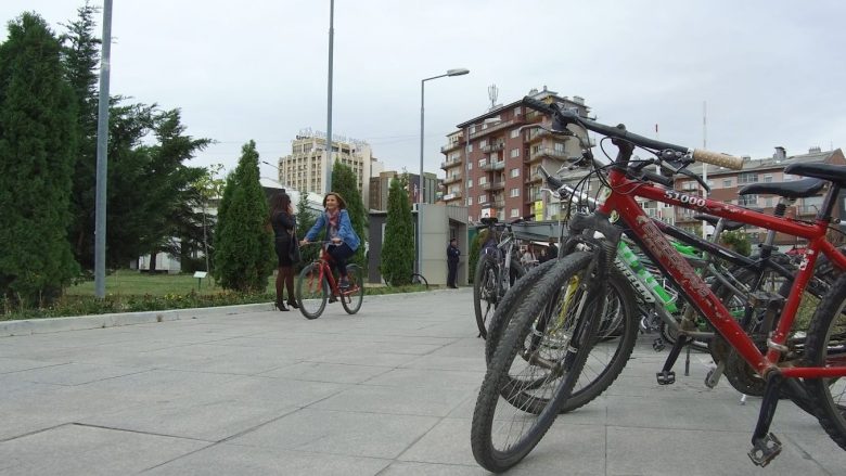 Prishtina shënon Ditën Botërore pa Makina (Video)