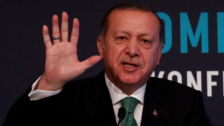 Kërcënon Erdogan: Ushtrinë e kemi në kufi!