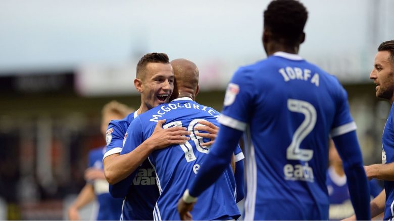 Celina shënon gol të mrekullueshëm nga gjuajtja e lirë, lavdërohet nga trajneri i Ipswich (Video)