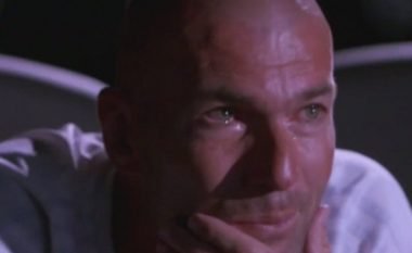 Zidane përlotet teksa dëgjon fjalët e babait pas incidentit me Materazzin (Video)