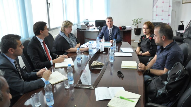 Drejtori i ATK-së takohet me përfaqësuesit e Bankës Botërore