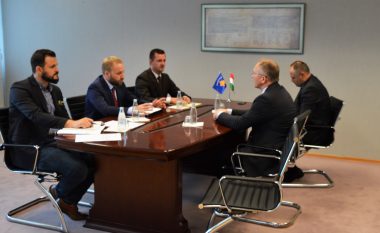 Ministri Tahiri priti në takim ambasadorin e Hungarisë, Laszlo Markusz