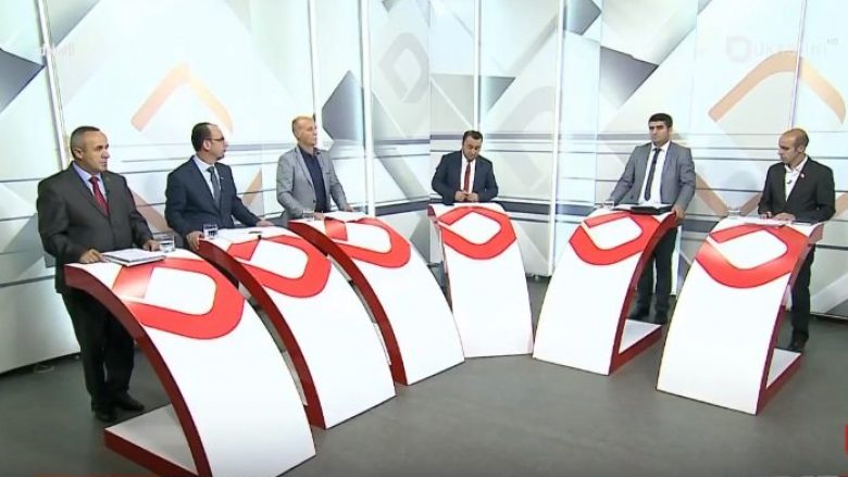 Në “Debat D” të RTV Dukagjinit, ballafaqimi i kandidatëve për Kaçanikun (Video)