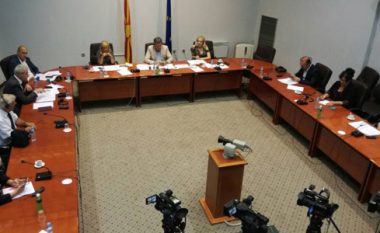 Miratohet propozimi i Qeverisë së Maqedonisë për ndryshimin e Kushtetutës, të hënën fillon diskutimi në Kuvend