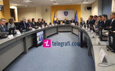 Mbledhja e parë e Qeverisë së re të Kosovës (LIVE)