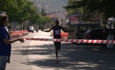 Maratonë festive në Ohër për Ditën e Pavarësisë së Maqedonisë (Video)