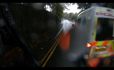 Policët e “shpejtë” në asfalt të lagur (Video)