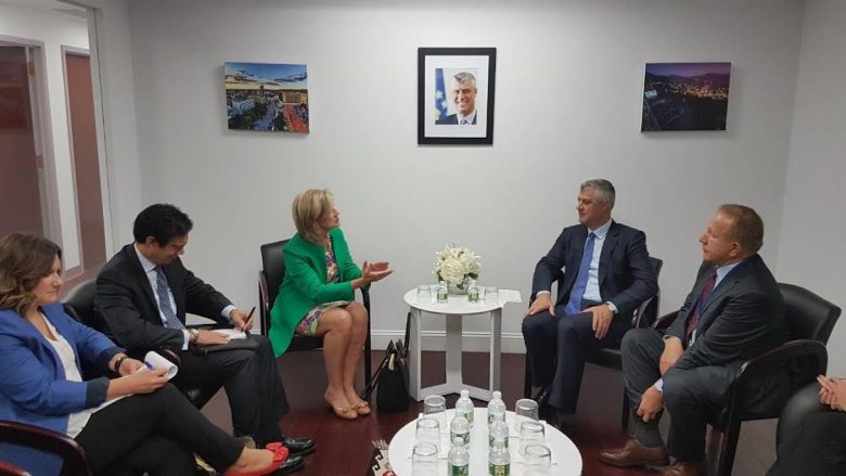 Thaçi takon zyrtarët e Departamentit amerikan të Shtetit, flasin për dialogun me Serbinë