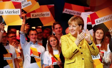 Vuçiq uron Merkelin për fitoren
