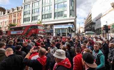 Zyrtare: Shtyhet për një orë ndeshja Arsenal – Koln (Foto)