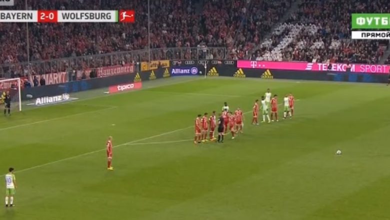 Portieri i Bayernit i mundësoi të realizoi supergol nga 30 metra Maximilian Arnoldit (Video)
