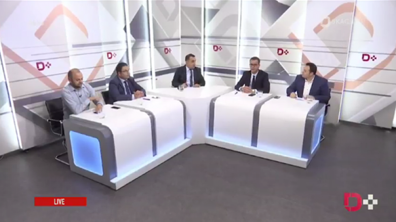 “Debat D-Plus” në RTV Dukagjini: “Pushteti dhe mediat” (Video)