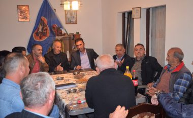 Kandidati i LDK-së për kryetar të Klinës, takoi banorët e fshatit Dollc