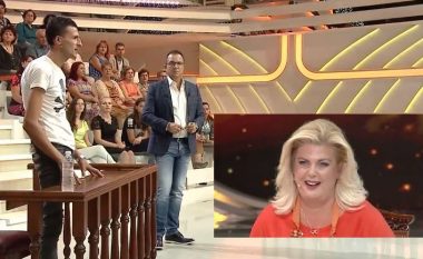 I ftuari i deklaron “dashurinë” publikisht, skuqet Eni Çobani – Gjebrea bëhet xheloz (Video)