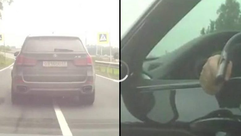 Zemërohet se tjetri i dha përparësi këmbësorit, shoferi i BMW X5 nxjerr armën (Video)