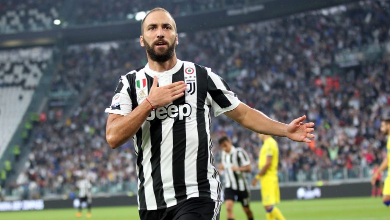 Higuain shënon gol kundër ekipit grek (Video)