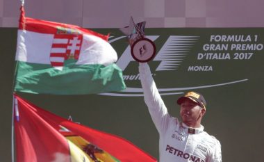 F1, Hamilton e Mercedes fitojnë në shtëpinë e Ferrarit