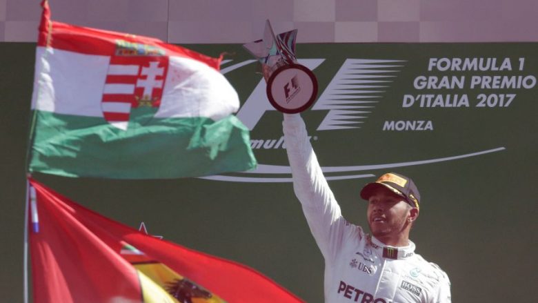 F1, Hamilton e Mercedes fitojnë në shtëpinë e Ferrarit