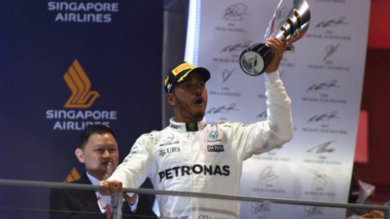 Hamilton triumfon në Çmimin e madh të Singaporit