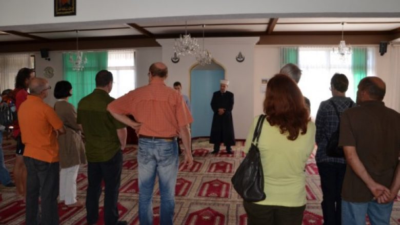 Një universitet në Zvicër ofron kurse edhe për imamët