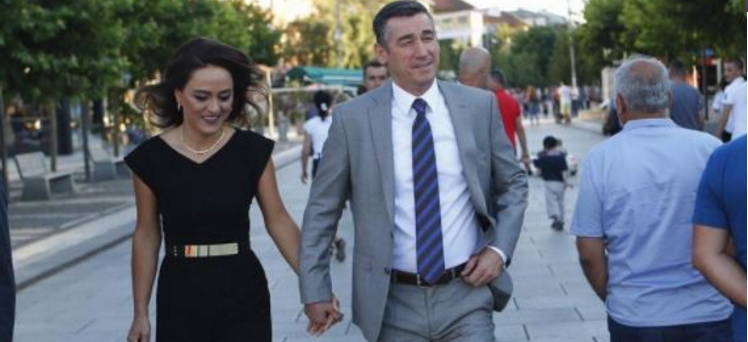 Image result for gruaja e kadri veselit