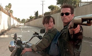Rikthehen “Terminator” dhe Linda Hamilton
