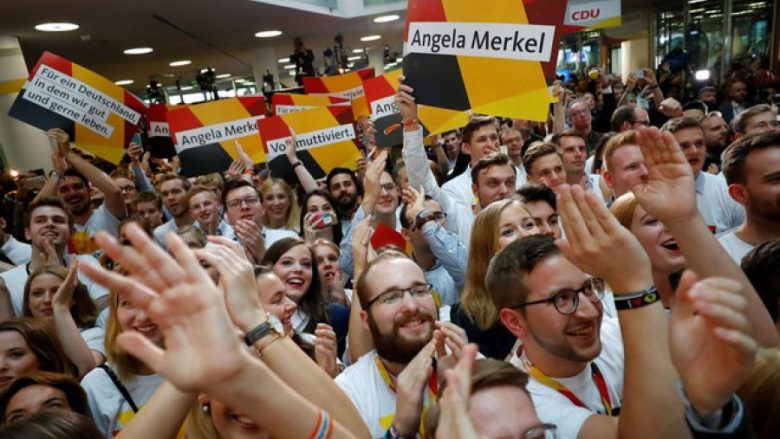 Exit Poll-ët nga zgjedhjet e Gjermanisë: Angela Merkel siguron edhe një fitore