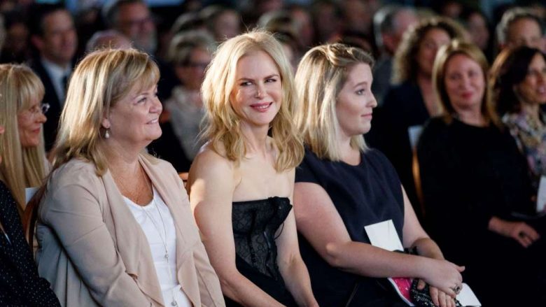 Nicole Kidman merr kritika, shkon me fustan transparent në ngjarje bamirësie (Foto)