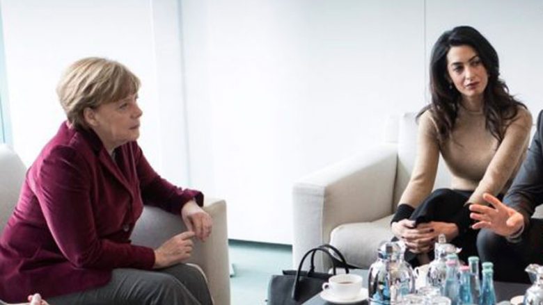 Merkel dhe Amal Clooney pretendente të Çmimit Nobel për Paqe