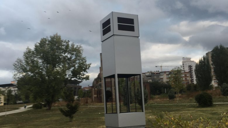 USK, Komunës së Prishtinës: Ktheni përgjigje, hiqeni këtë objekt dhe ndërtojeni obeliskun për studentët e vrarë!