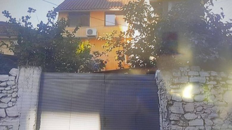 Axha e vrau nipin për një copë oborri në Shkodër (Video)